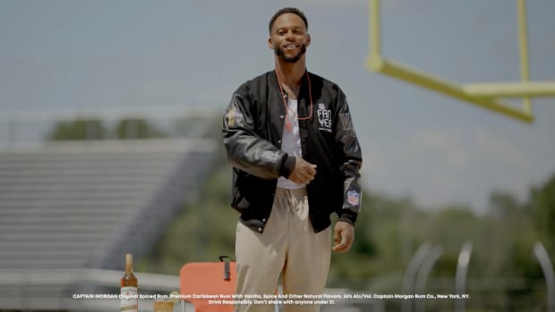Captain Morgan FOTY - Victor Cruz